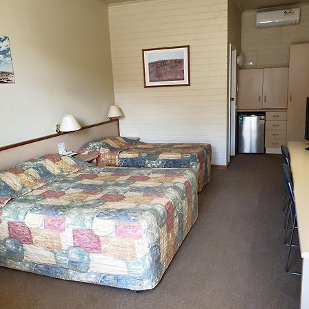 Opal Inn Hotel, Motel, Caravan Park Coober Pedy Kültér fotó